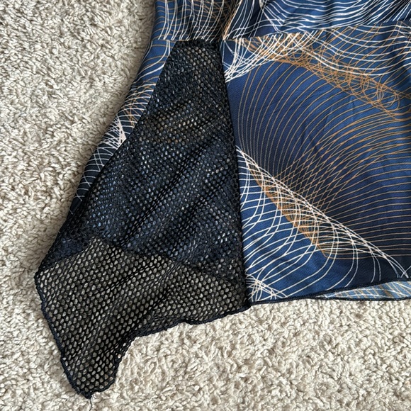 Unique Top! - Picture 2 of 4